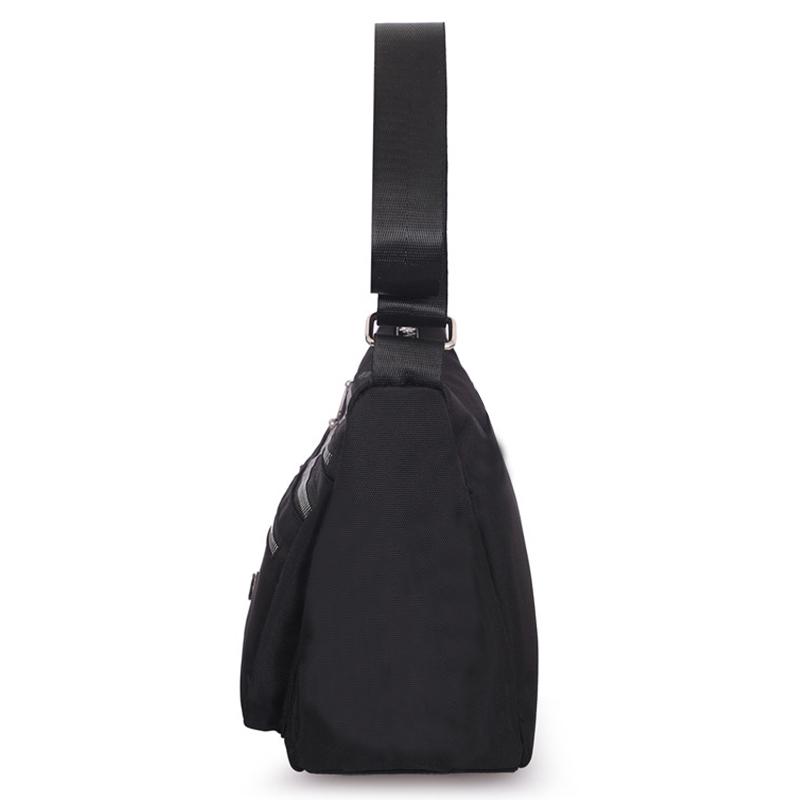 The Neutral Color Bags Are Suitable for Daily Commuting and Office Use They Include Single-Shoulder Bags and Cross-Body Bags.