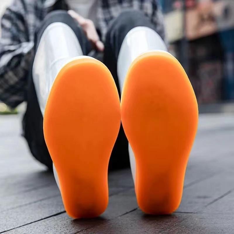 

Flat-bottomed white rain shoes for pig farms are easy to clean, and water boots are fashionable for labor protection. 37-38 білий