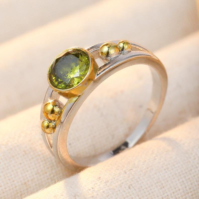Dazzling Inlaid Green CZ Women's Ring Retro Two Color Geometry Daily Wear Party Jewelry Anniversary Gift