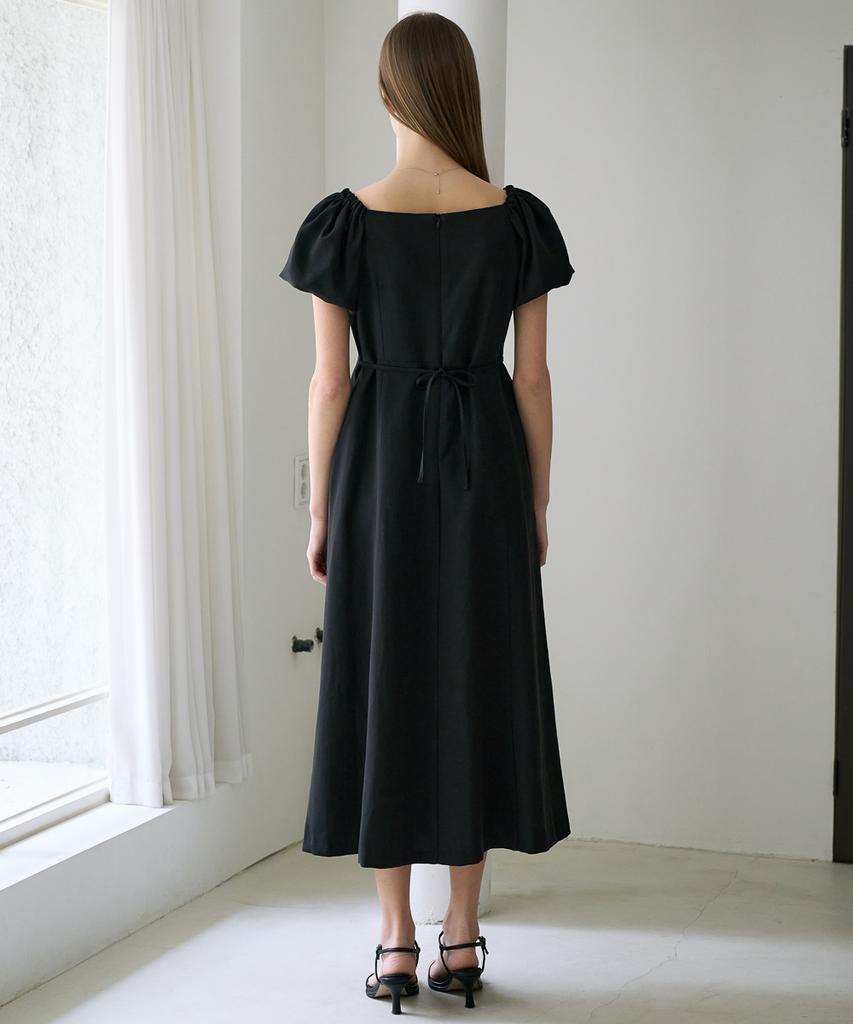 DEHEVE Square Neck Puff Dress [Black]
