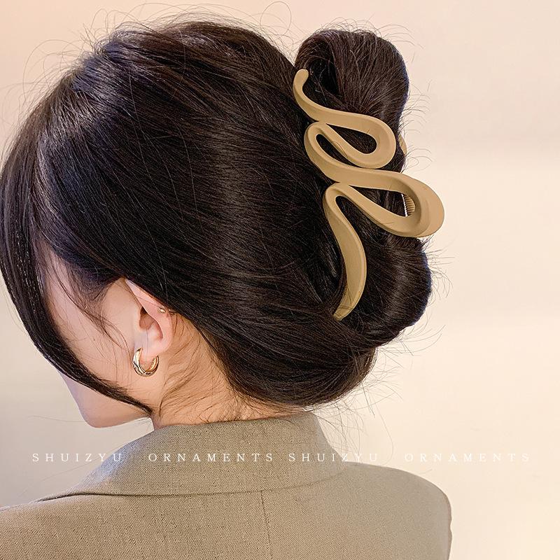 Exquisite Acrylic Claw Clip for Thick Hair - Large High-End Shark Hairpin