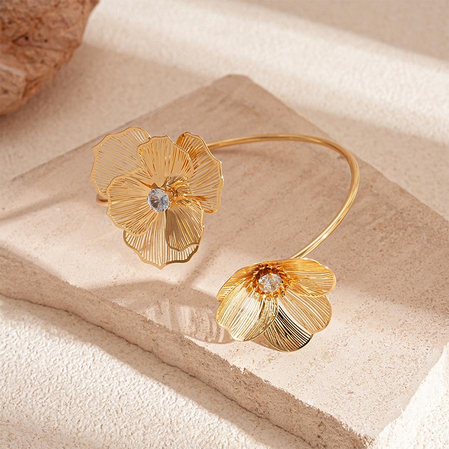 Металлический полый браслет с геометрическим отверстием, инкрустированный бриллиантами, браслет для личности и темперамента