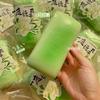 Nieuw Origineel Squishy PU Langzame Terugslag Gardenia Melktaart Taart Knijpen Knijpen Fidget Plakkerige Handen Nat Zacht Ontspanningsspeelgoed