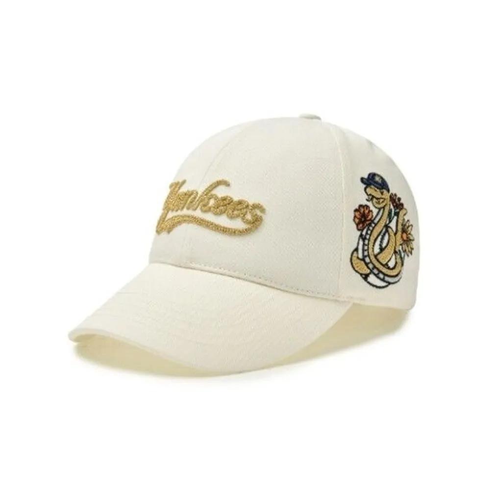 [MLB] Cap GQC 3ACPQ015N-50CRM New Year Structure Ball Cap New York Yankees FREE