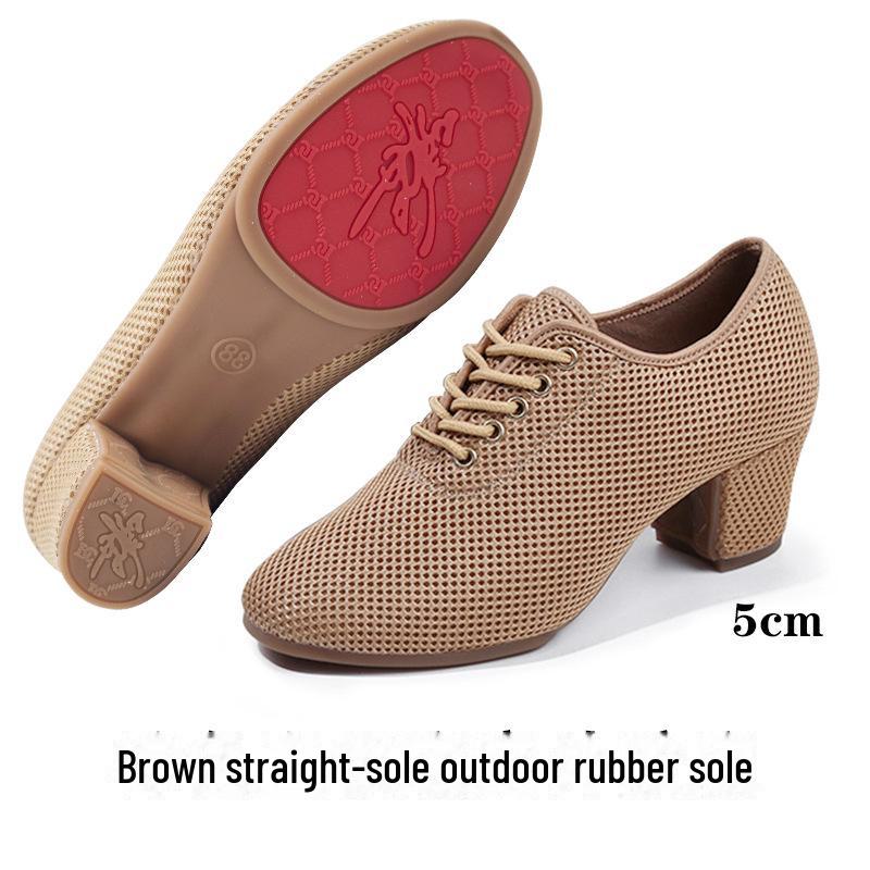 

Женские летние сетчатые туфли для бальных и латиноамериканских танцев на среднем/высоком каблуке и мягкой подошве 35