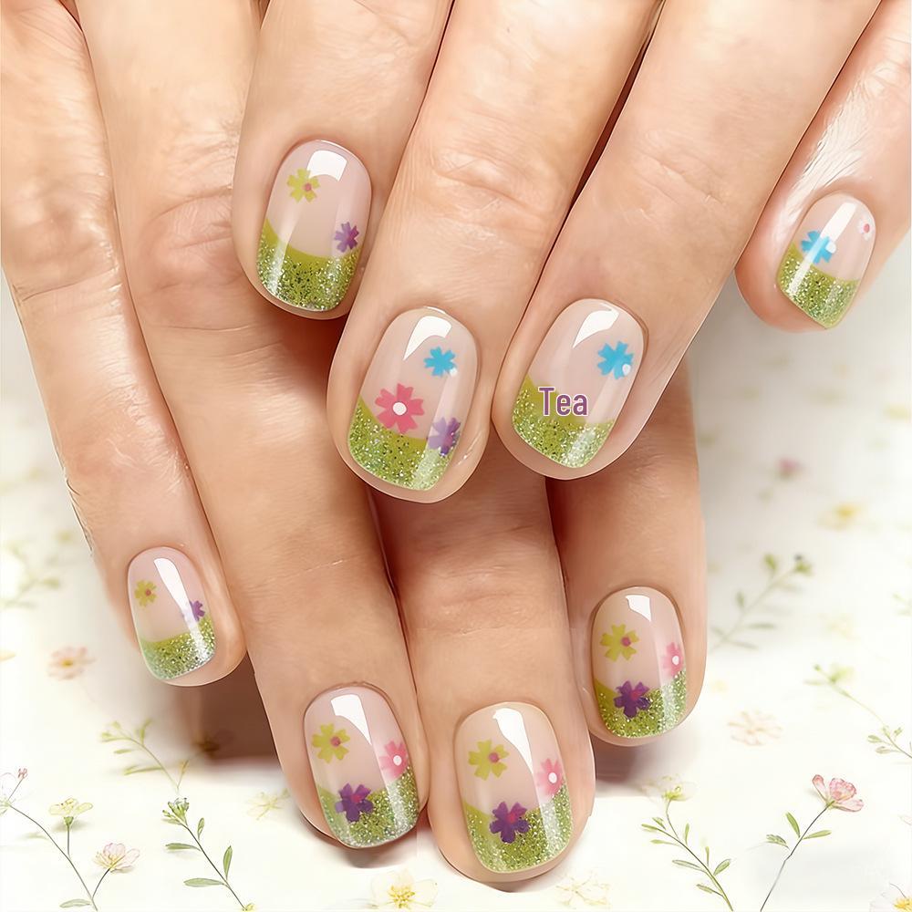 

St. Patrick s Day Green Wearable Nails - Enhances Skin Fairness, Fresh & Simple, 24 Detachable Short Squares