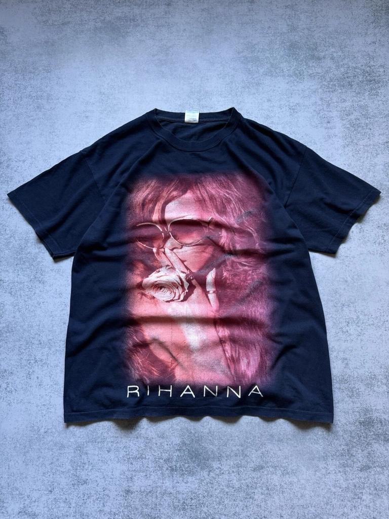 Vintage Rihanna Loud Tour 2011 Official T-shirt Y2K Mens Size L Lady Gaga Sade