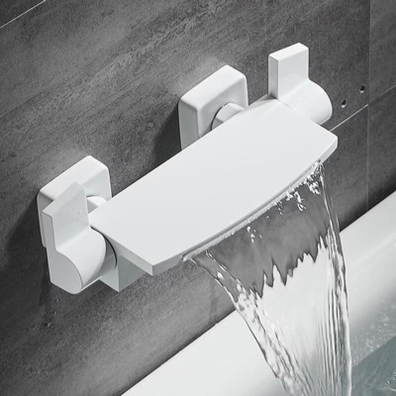 Yi Pan Wall-Mounted Bathtub Faucet with Shower