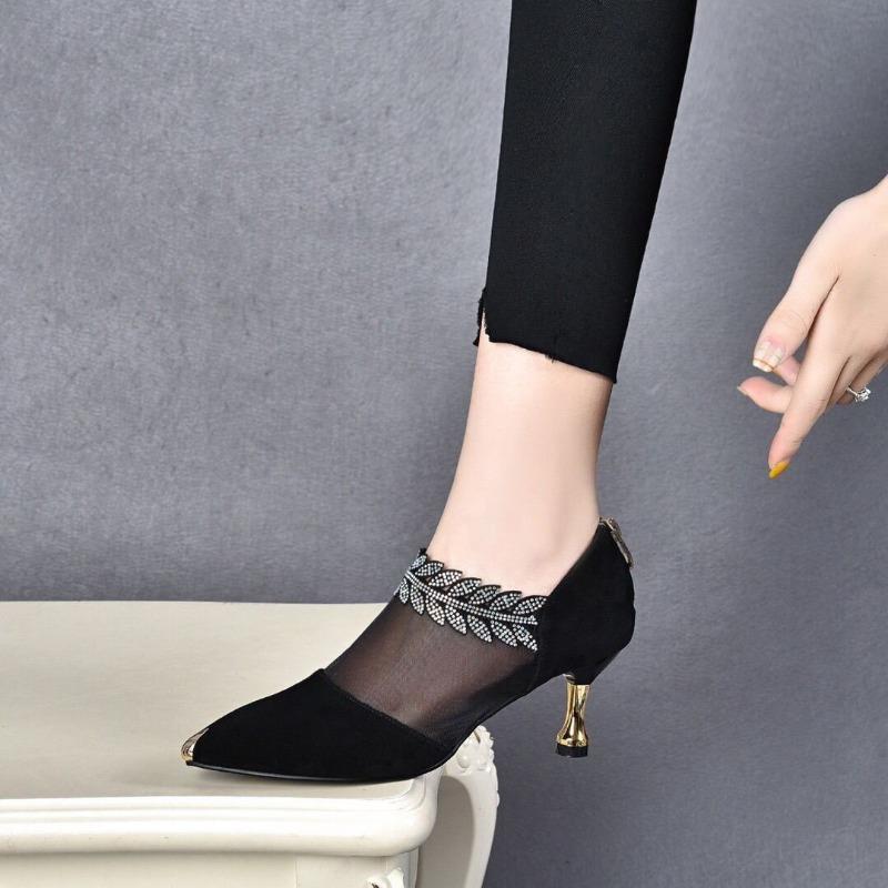 Fashion 2024 New Summer Pointed Toe Elegant Women Dress Shoes Black Lace Rhinestone Slip-on Mesh Sandals Medium Heel Zipper Ladies Pumps
