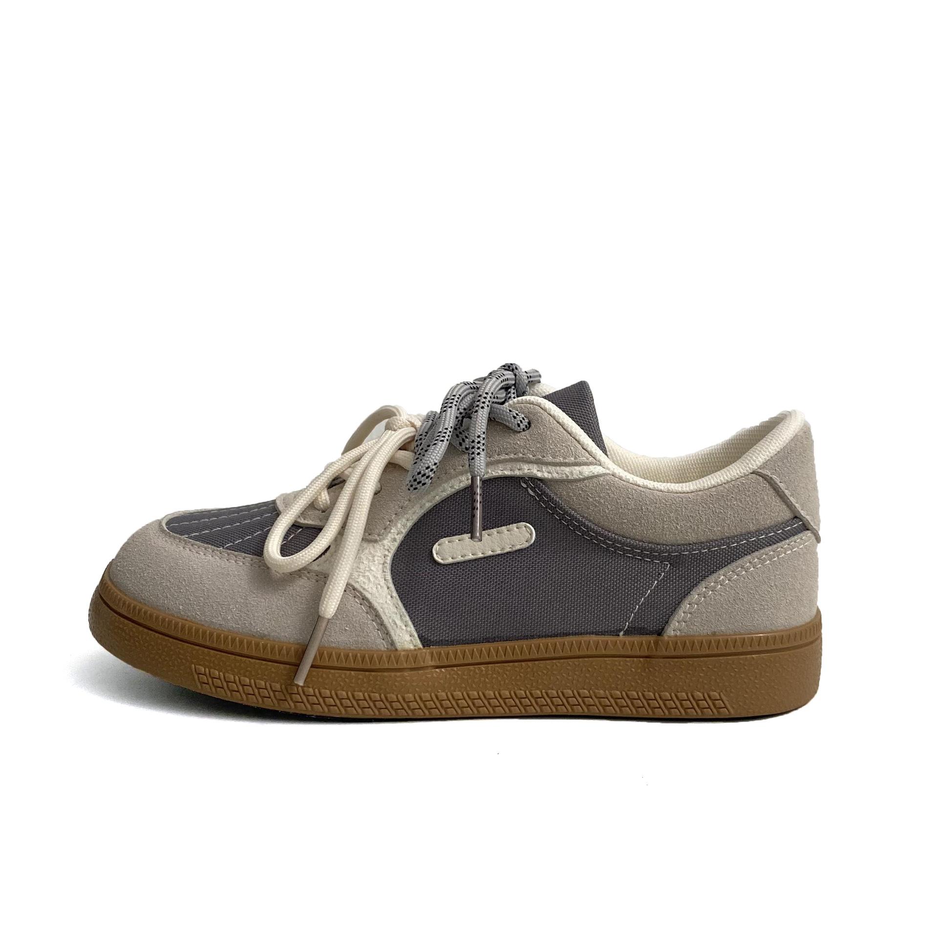 

Color matching super fire thick-soled bag head double shoelaces women s summer wear new retro lightweight German training shoes 5258 40