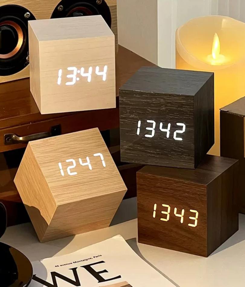 Wooden Digital Alarm Clock with Temperature Sound Control Electronic Clocks Desktop USB/AAA Powered Desperadoe LED Bedside ClocK