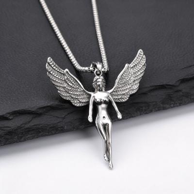 Ausbreitende Flügel Engel Halskette für Männer, 3D Silberfarben Edelstahl Weiblicher Engel, Rock Punk Schmuck Geschenk