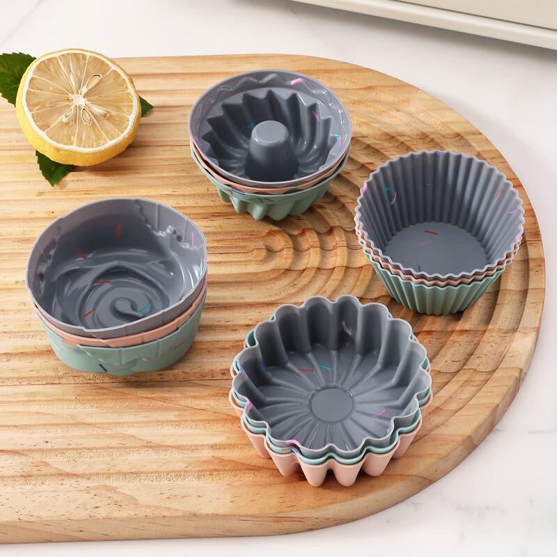 

Paibei 12-Piece Silicone Muffin Cup Baking Mold Set