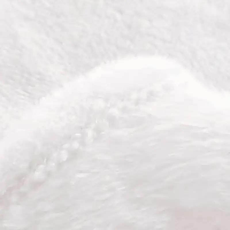 Red and pink heart patterns Flannel printed blanket suitable for all seasons suitable for living room office sofa and travel