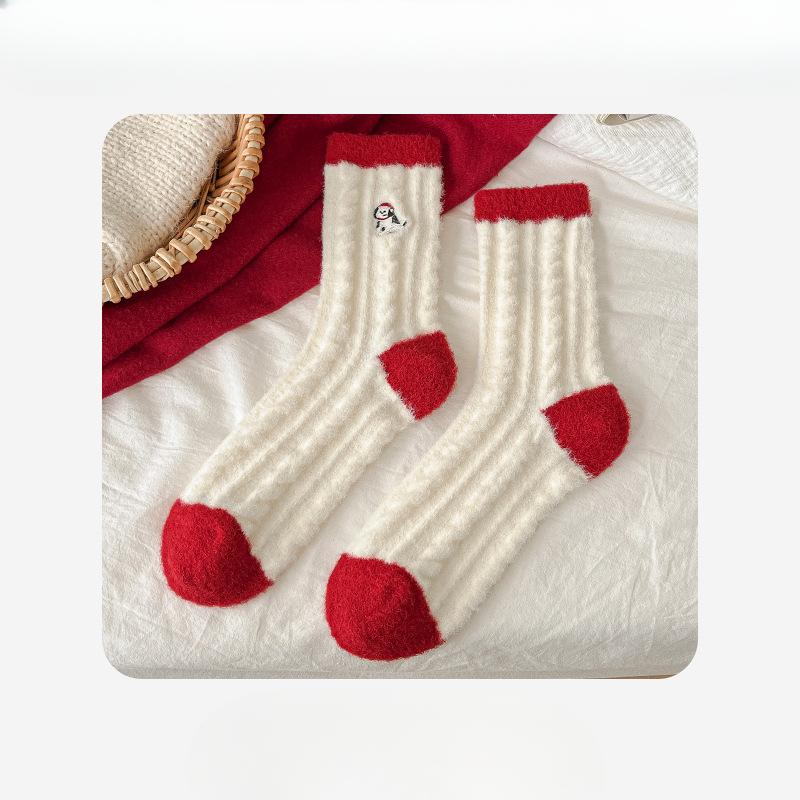 Female Autumn and Winter Velvet Thickened Warm This Year Red Sleeping Socks