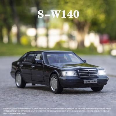 1:32 KLASIK S-W140 Alaşım Model Araba Ses Işığı Geri Çekilme Işık Ses Alaşım Araç Modeli Çocuklar için Toplayın