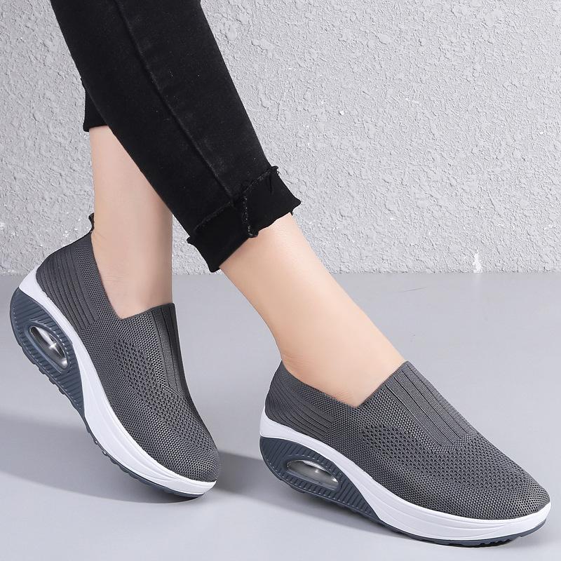 2025 autumn women's shoes kick comfortable fly-woven non-slip soft bottom mesh foreign trade breathable air cushion sports shoes