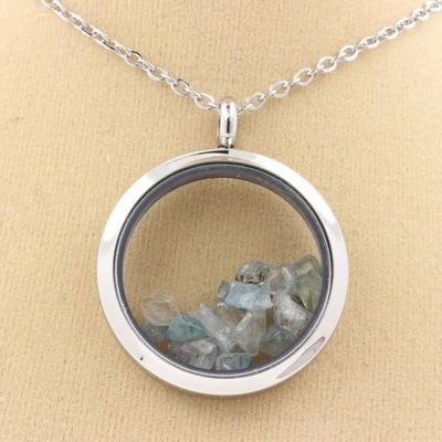 Stones and Minerals. Raw Zircon Necklace. 30 Mm Medallion Model. Color Silver.