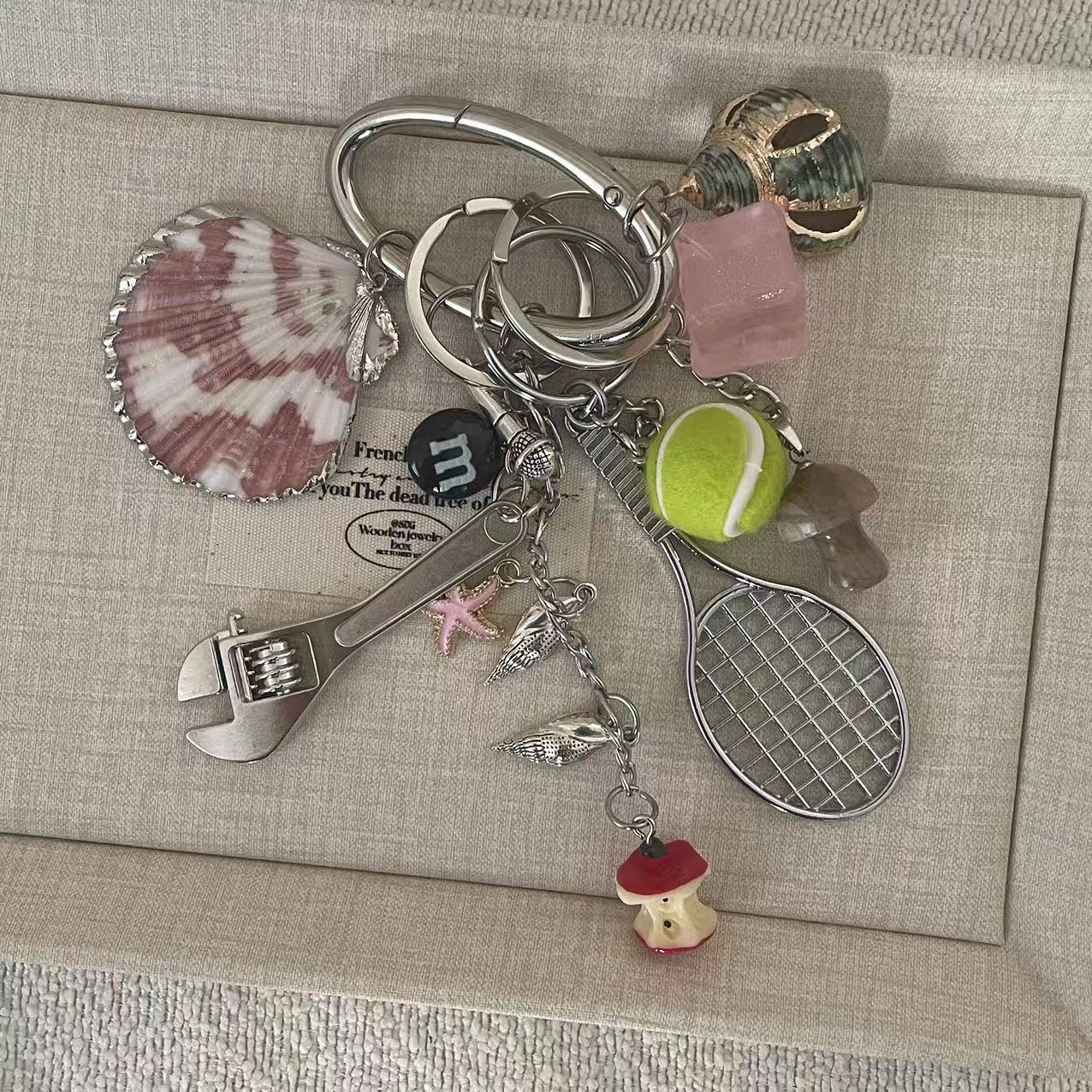 

2025 new model Sports style racket Key Chain shell starfish Pendant Backpack ornament