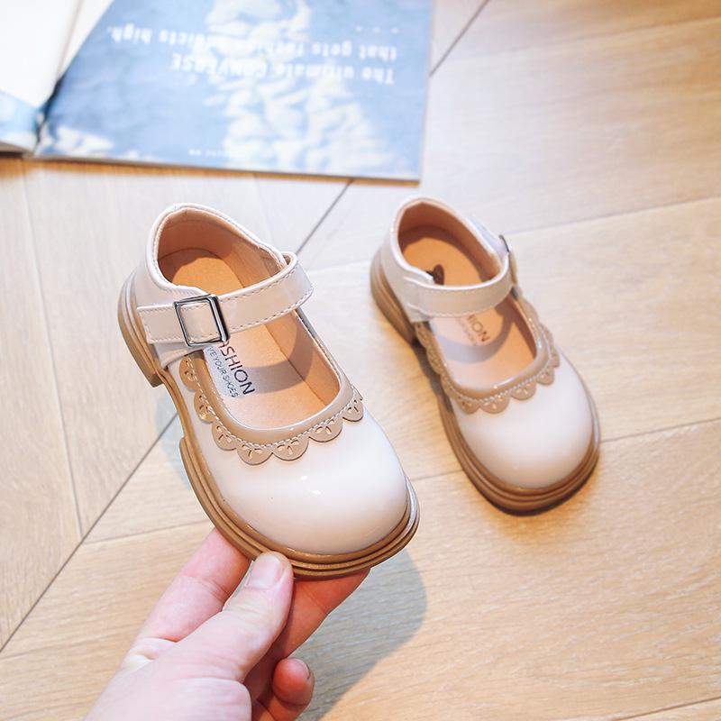 Autumn 2024 Girls' Soft Sole Non-Slip Leather Princess Shoes