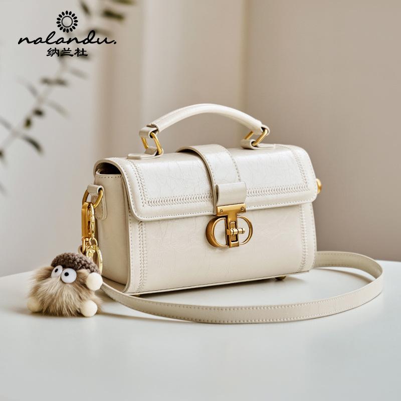 Mrs. Qiao Bag 2025 New Crossbody Bag Women's Bag Autumn Winter Genuine Leather 520 Gift for Girlfriend Super Popular Small Handbag