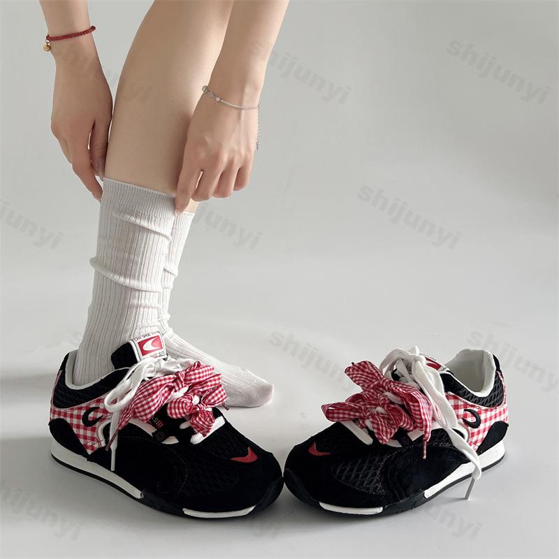 Fashion Retro Interior Height Increasing Fashion Casual Shoes Women's Summer 2025 New Soft Soled Mesh Breathable Fashion Chunky sneakers