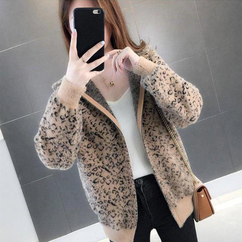 Lady New Autumn and Winter Women Korean Version of The Leopard Sweater Woman Mink Velvet Jacket Knitted Cardigan Fashion Female