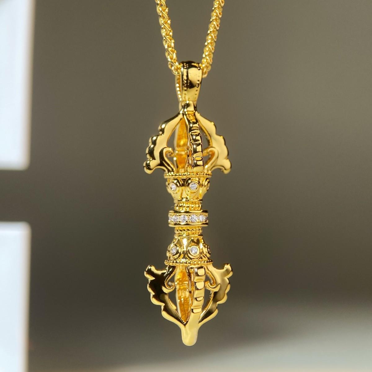 Luxury Jewelry Real Gold Vajra Necklace with Diamond Pendant Necklace  Certificate Version