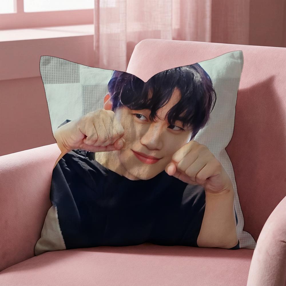 Kpop Lee J-Junho Povlak na polštářek Víceúčelový povlak na polštář pro domov a auto - Oboustranný, měkký a odolný pro každodenní použití