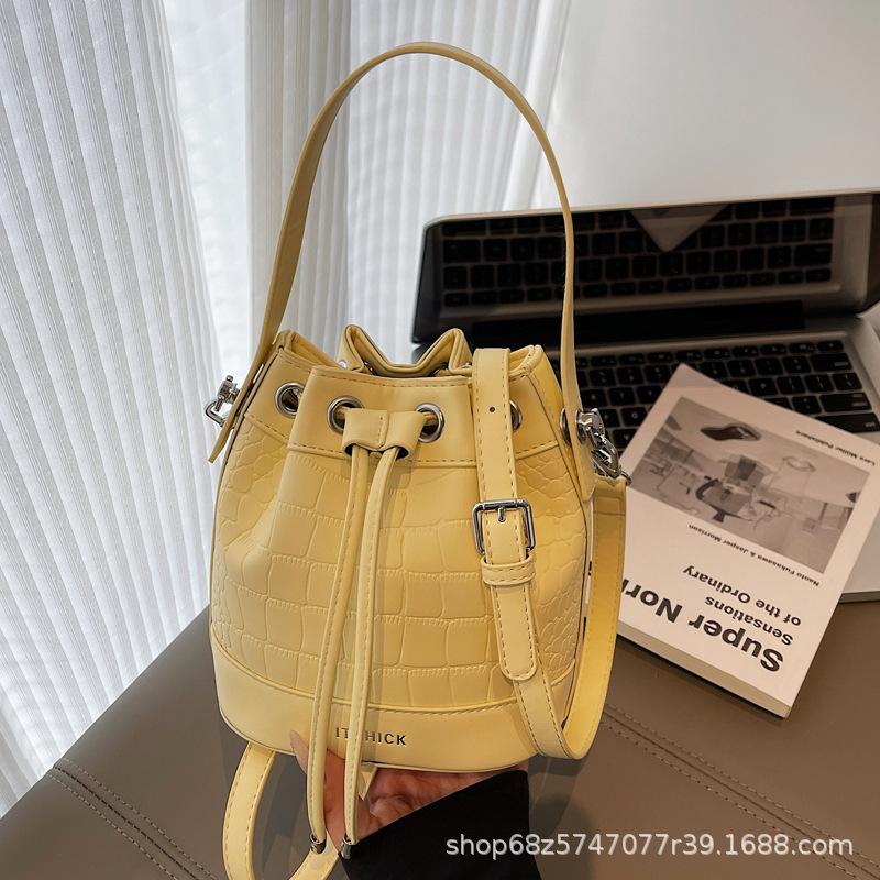 Niche Design Popular Stone Pattern Women's Bag 2025 New Large-capacity Portable Bucket Bag Versatile Shoulder Messenger Bag