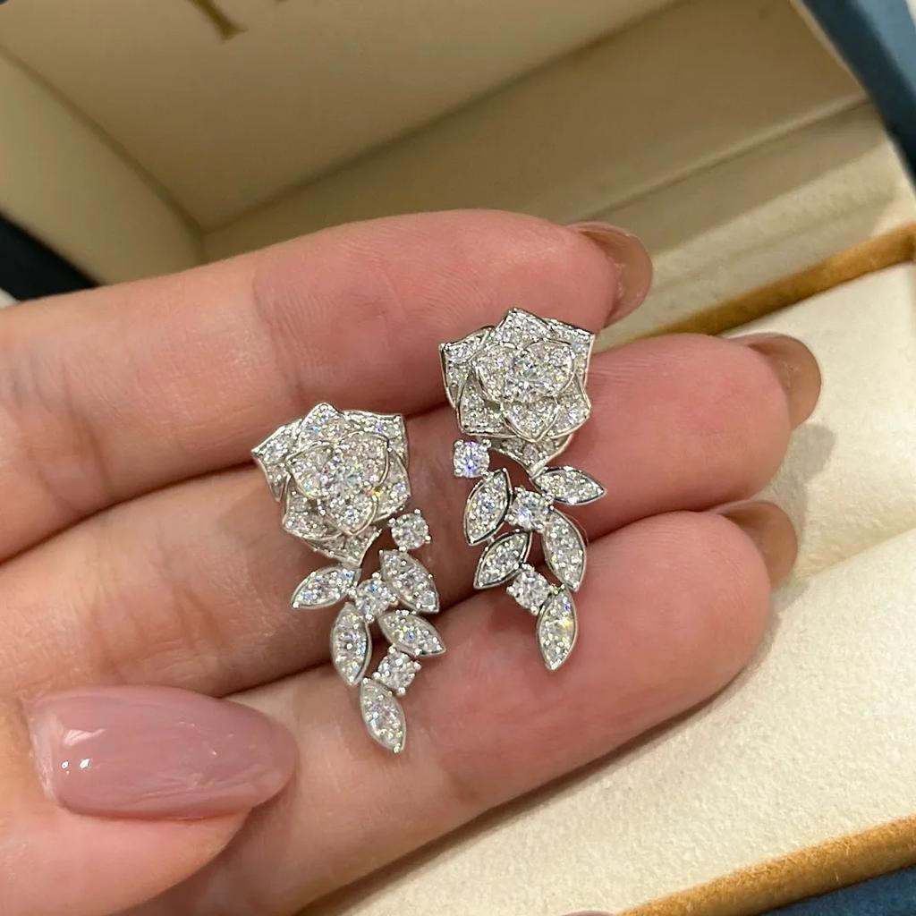 Musla Design Hot Sale Vintage Earrings for Women Fashion Luxury Jewelry 925 Sterling Diamonds Flower Shape Silver Stud Earrings
