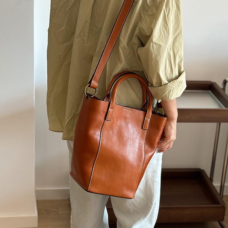 First layer leather simple leather mother and child bag retro casual bucket bag Korean version portable shoulder messenger bag cowhide