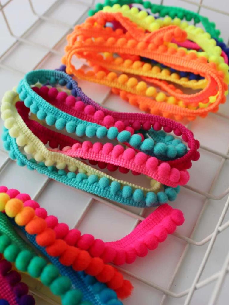 Rainbow Gradient Mini Pom-Pom Lace Trim - 1 Yard