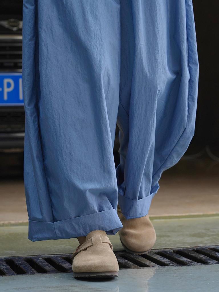 Louvre Summer Japanese-Style Wide-Leg Casual Pants - Lightweight, Breathable, Slimming Silhouette for Women