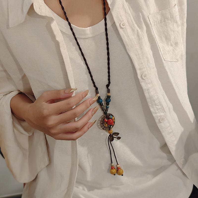 Resin Round Hollow Pendant Necklaces For Women Trendy Black Leather Rope Long Sweater Chain Necklaces Party Jewelry