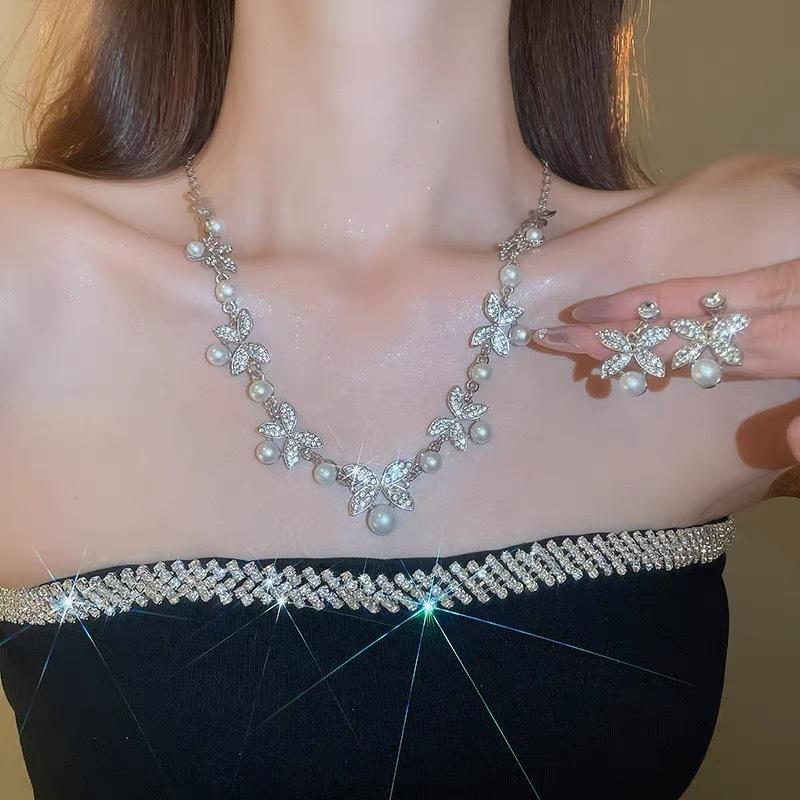 Fashion Simple Water Drop Crystal Rhinestone Necklace Earrings For Women Wedding Dress Accessories Light Luxury Jewelry Sets