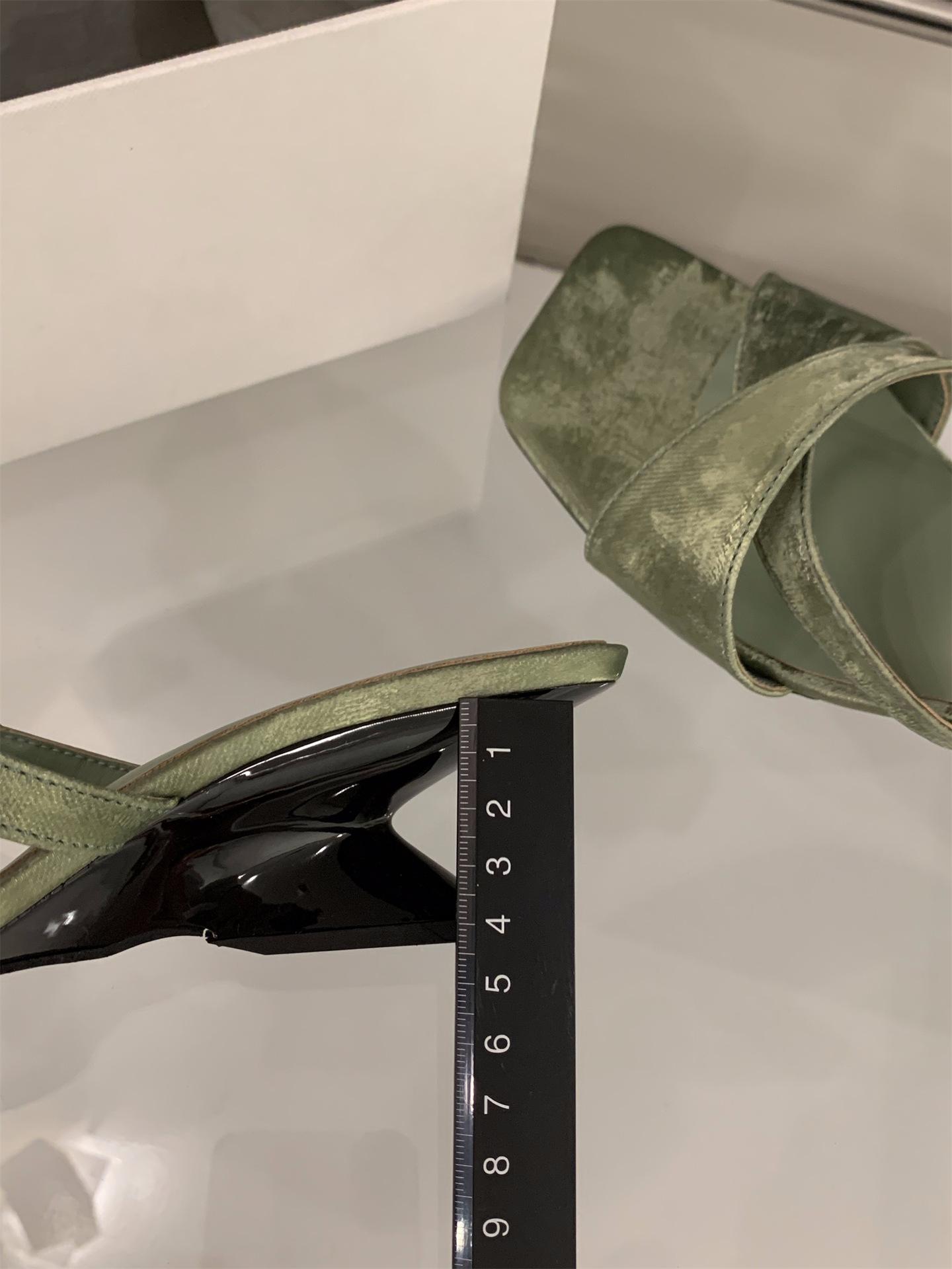 

Wedge heel heightened cross with cool slippers fairy shoes fashionable outer wear 2025 new summer niche high-heeled sandals 39