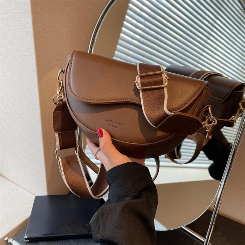 Vintage Chic Solid Color Saddle Crossbody Bag Stylish Colorblock Design Shoulder Purse Perfect for Daily Use Travel or Work