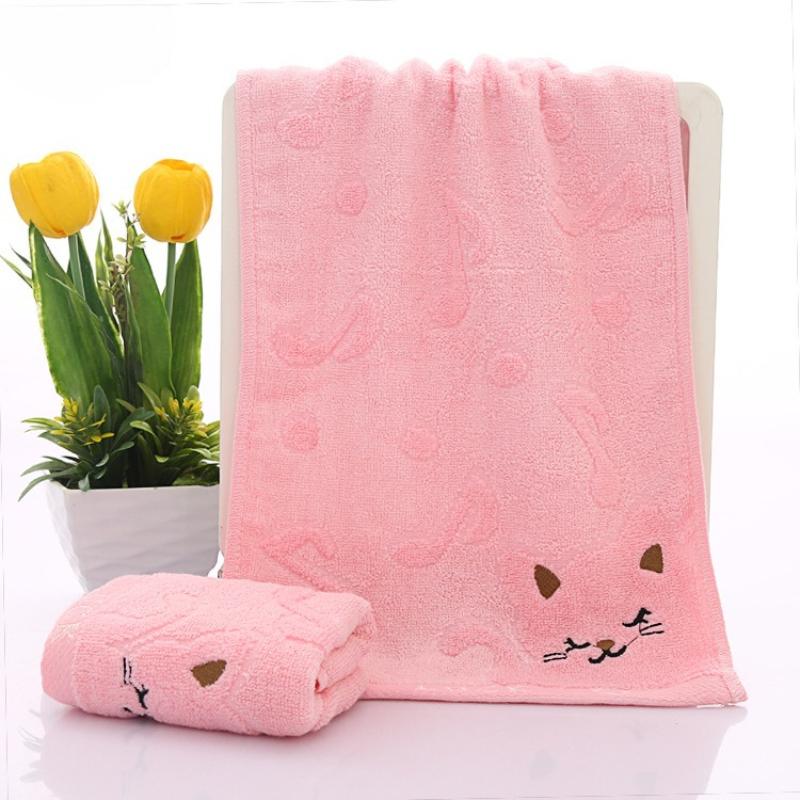 

Детское жаккардовое полотенце из бамбукового волокна с вышивкой в ​​виде музыкальной ноты Kitty красный