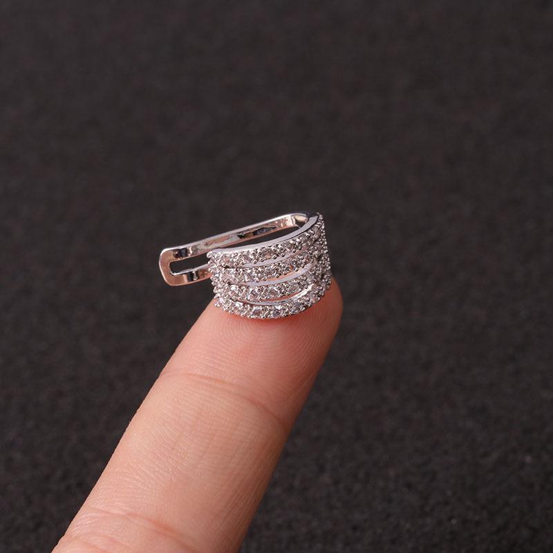 

1PC Fake Piercing Earrings Women Dainty Cartilage Ear Clip Korean Style Micro-set Zircon Silver Color Jewelry Wholesale KAE297