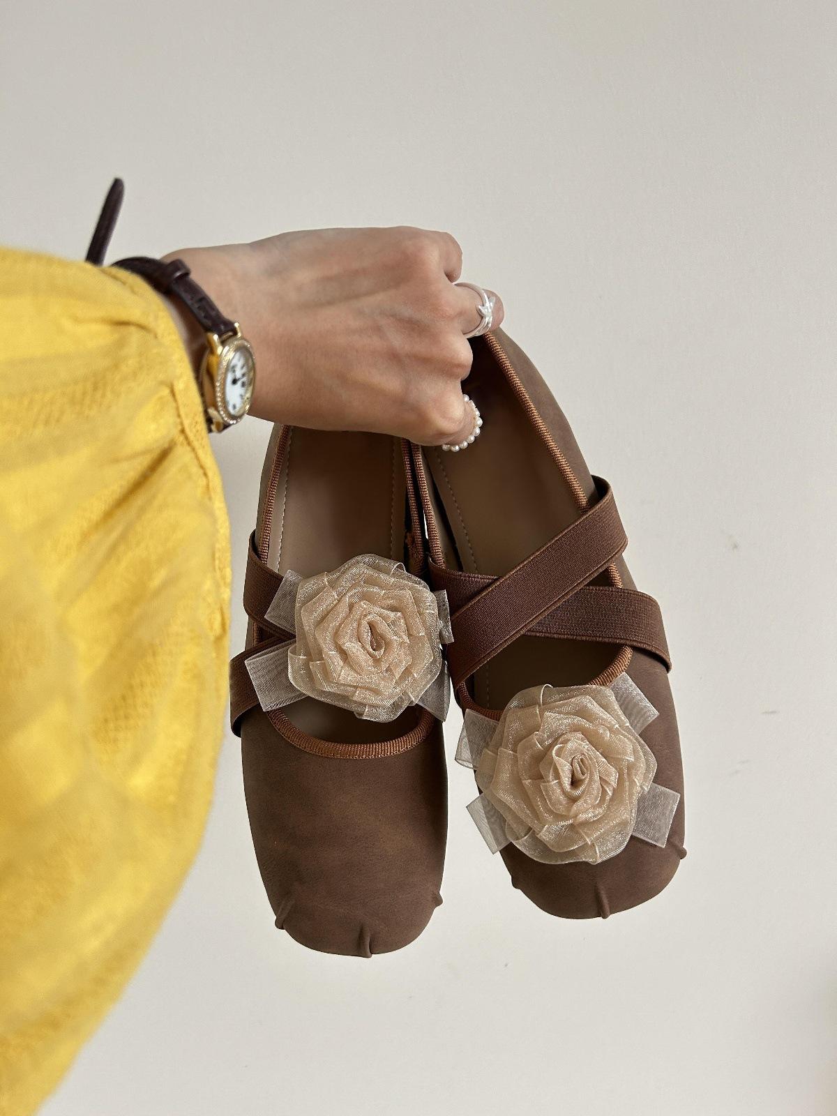 

Inner heightening version~ Leather platform ballet shoes women s flower thick heel Mary Jane single shoes wedge heel high heels ladyshoes 40