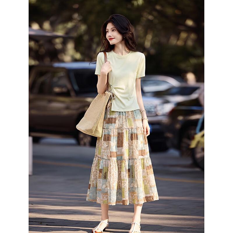 Retro T-shirt & A-line Skirt Two-Piece Set