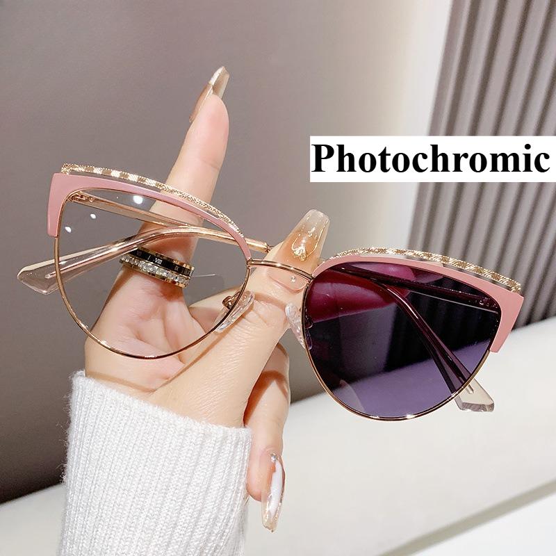 Photochromic Glasses Anti Blue Light Minimalist Style Flat Glasses Ultra Light Eyeglass Frame Metal Spring Eyeglass Legs
