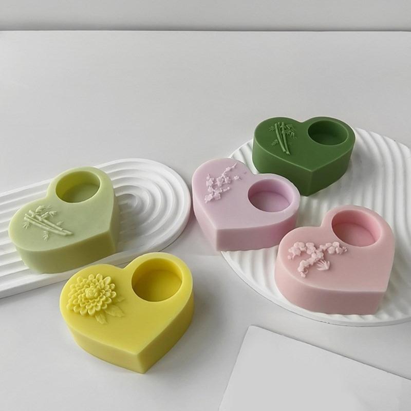 Epoxy Candlestick Silicone Mold Candle Base Mould Heart Shaped Candle Holder Molds Ornaments Home Decorations Mould
