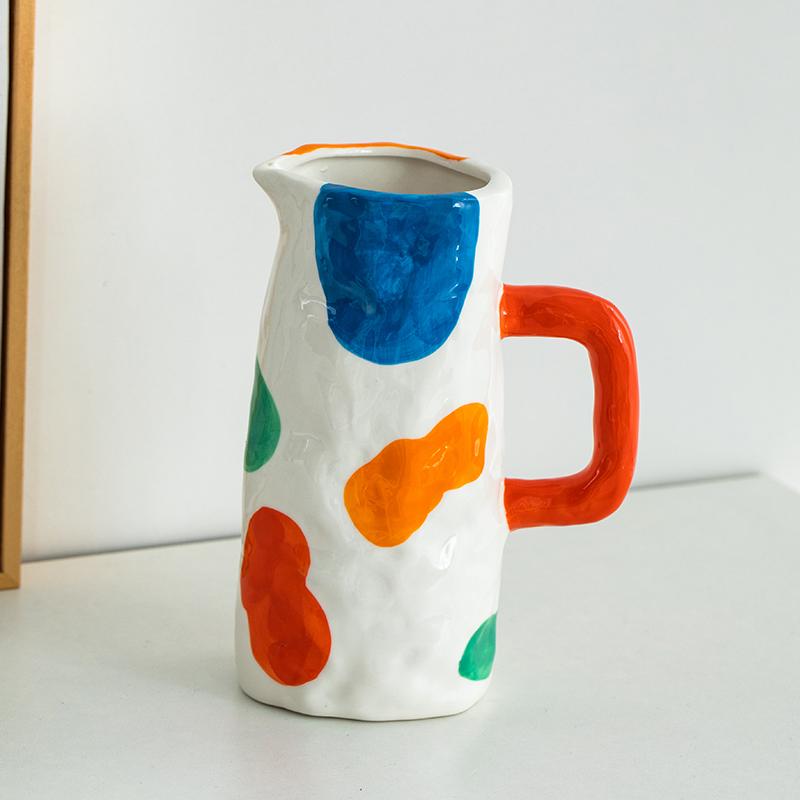 Handmade painted ceramic vase hotel exhibition niche flower ware Creative ceramic decorative vase Flower Arrangement Decoration