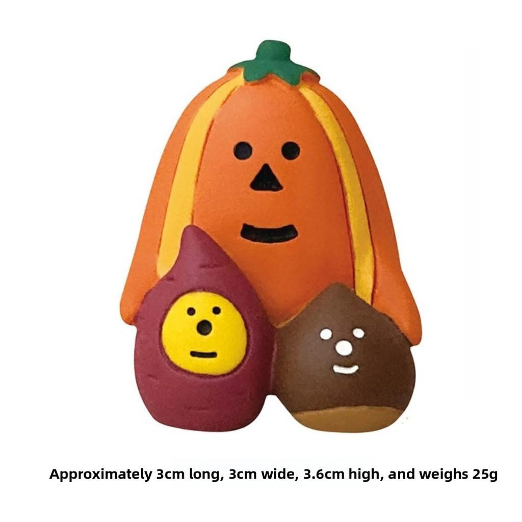 Autumn Harvest Resin Cat Figurine With Cute Cartoon Design For Gift And Collection