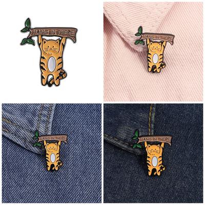 High Quality Metal Green Alien Brooch Durable Enamel Finish Lapel Pin Perfect For Daily Wear And Party Decoration