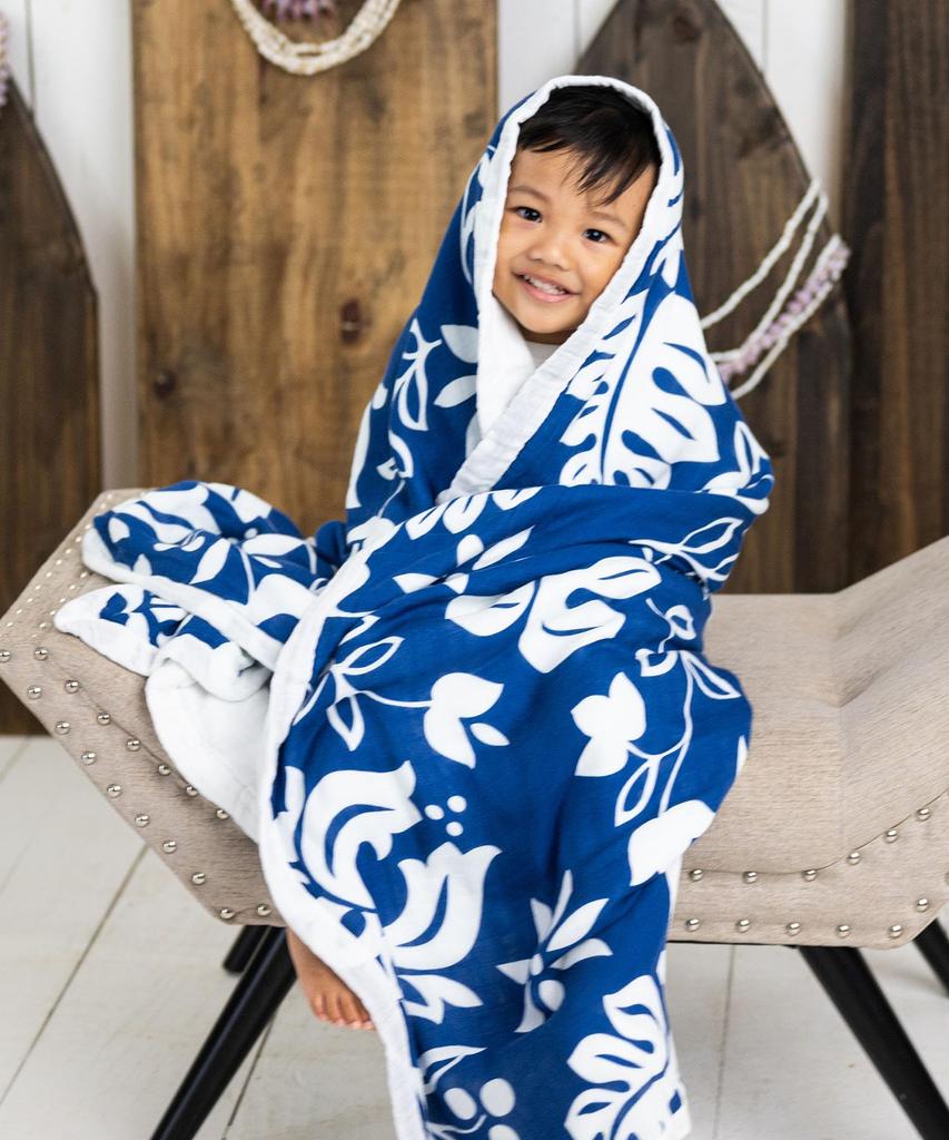 Coco Moon Plant Pattern Flower Aloha Vintage Hawaii Blanket 8 Layers of Swaddles Soft Like Silk To the Touch [Quilt Blanket/Vintage Pareo]