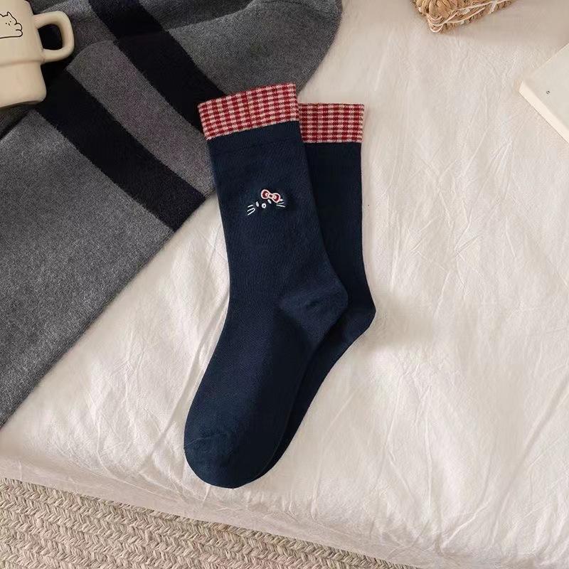 Red Checkered Flanged Two-piece Embroidered Cat Cute Cartoon Bow Mid-calf Socks for Women, Versatile and Trendy Socks