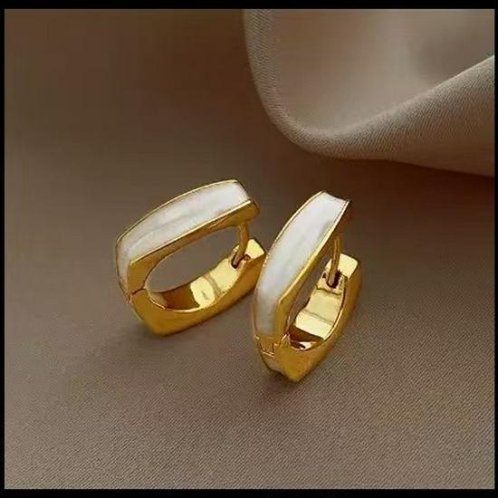 White Enamel Drip Glaze Square Stud Earrings - Trendy High-End Accessories for Women 2025